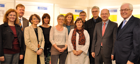 Gruppenfoto Ausstellungseröffnung